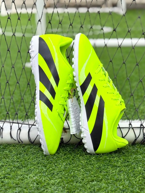 PUPILLOS ADIDAS PREDATOR ESSENTIALS TF